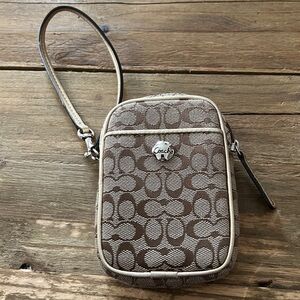 Coach Zip Wristlet Khaki  Multi Pouch SV/Khaki/Metallic
